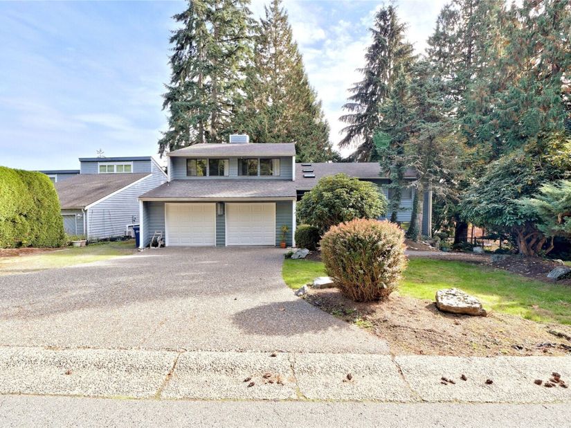 22121 4th Avenue SE, Bothell WA 98021