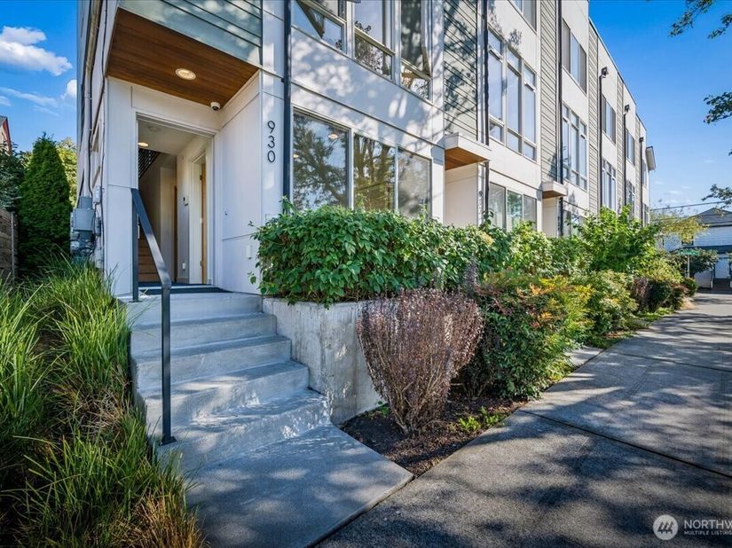 930 28th Avenue S, Seattle WA 98144