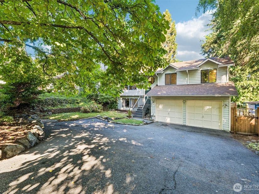 1632 NE Perkins Way, Shoreline WA 98155