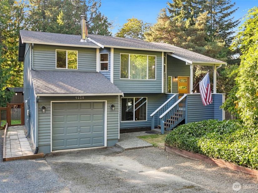 9228 49th Avenue W, Mukilteo WA 98275