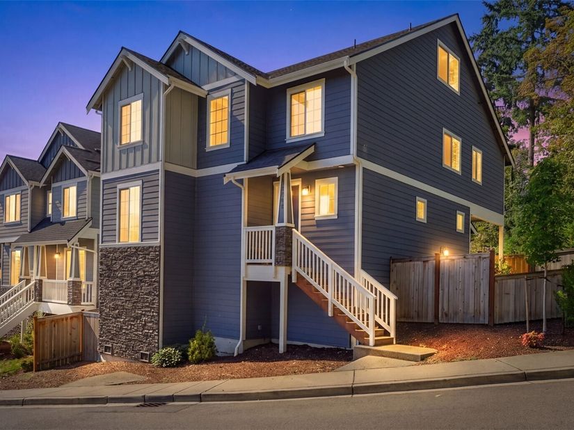 18801 124th Avenue SE, Renton WA 98058
