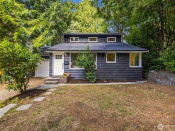 4512 SW Director Place