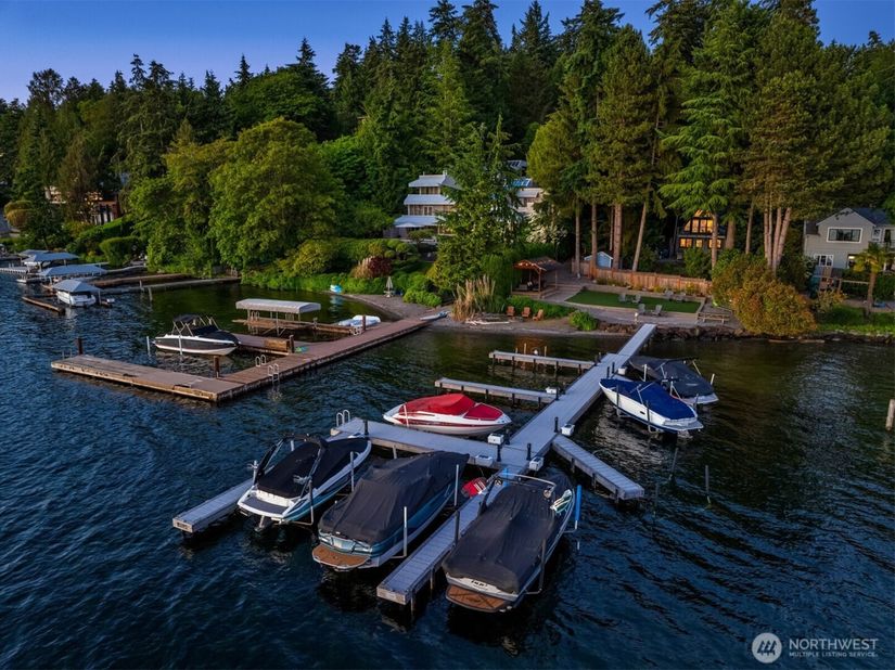 4889 Forest Avenue SE, Mercer Island WA 98040