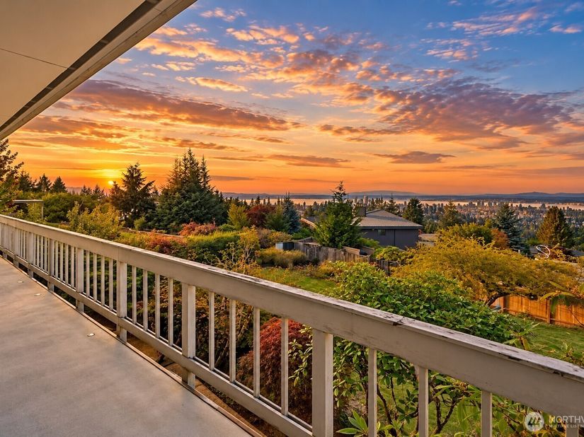 14548 SE 51st Street, Bellevue WA 98006