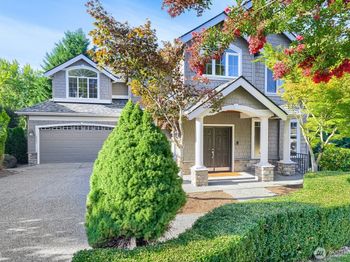 5537 163rd Court NE