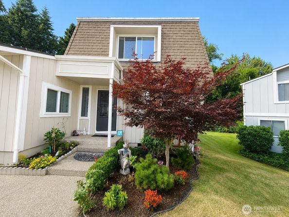 3219 134th Place SW B, Lynnwood WA 98087