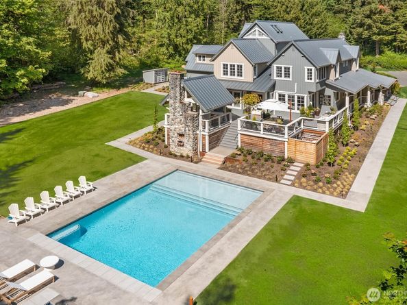 20313 217th Avenue NE, Woodinville WA 98077