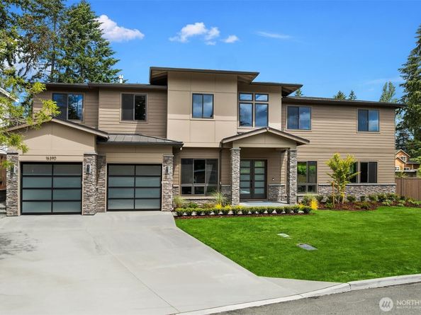 16390 NE 1st Street, Bellevue WA 98008
