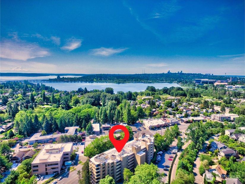 4545 Sand Point Way NE 302, Seattle WA 98105