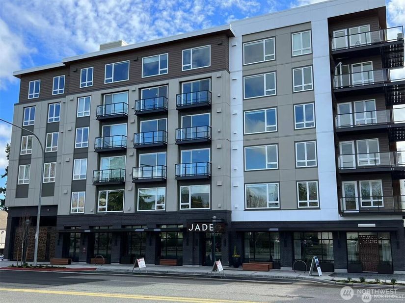 11903 NE 128th Street 412, Kirkland WA 98034