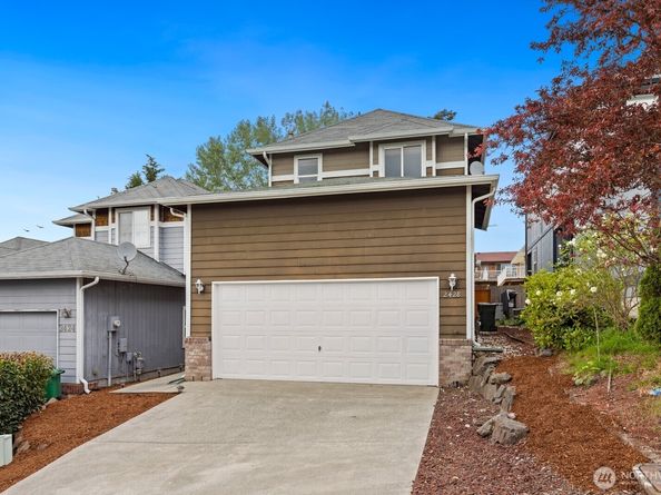 2428 NE 13th Street, Renton WA 98056