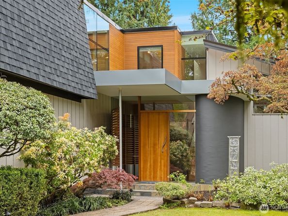 10020 NE 27th Street, Bellevue WA 98004