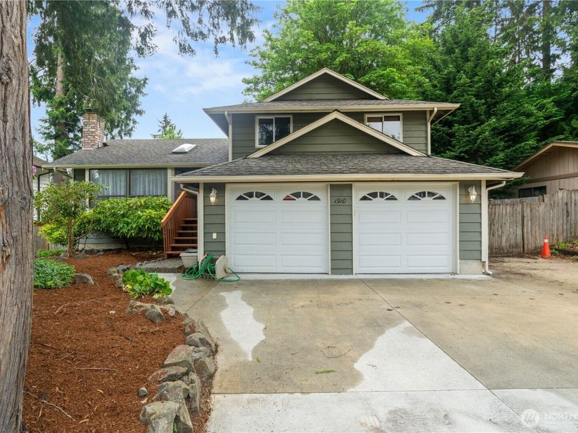1910 173rd Street SE, Bothell WA 98012