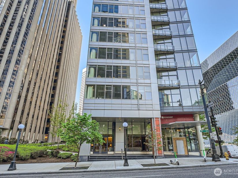 909 5th Avenue 1103, Seattle WA 98164