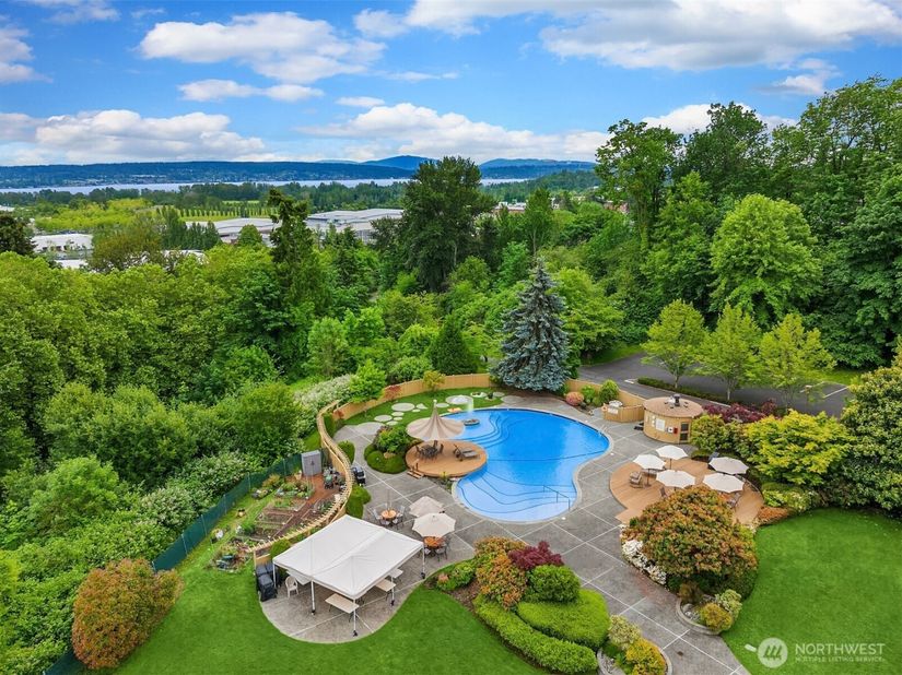 8001 Sand Point Way NE C47, Seattle WA 98115