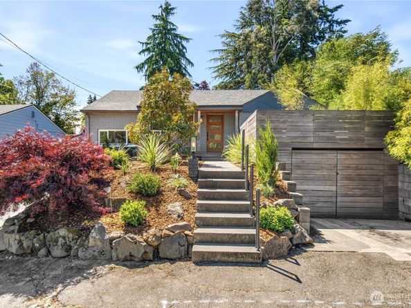 11239 35th Avenue SW, Seattle WA 98146