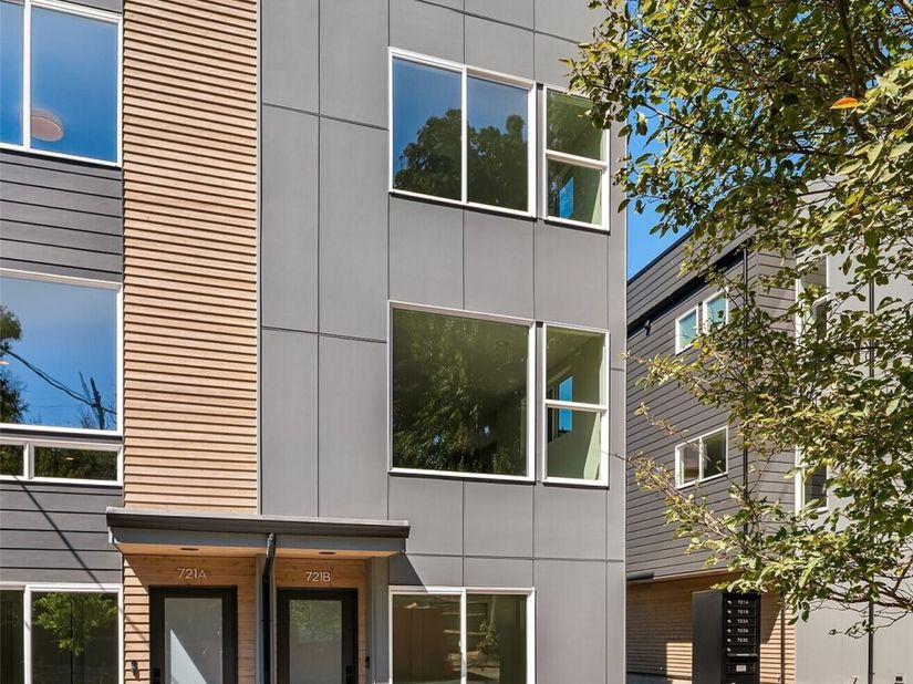 721 15th Avenue B, Seattle WA 98122
