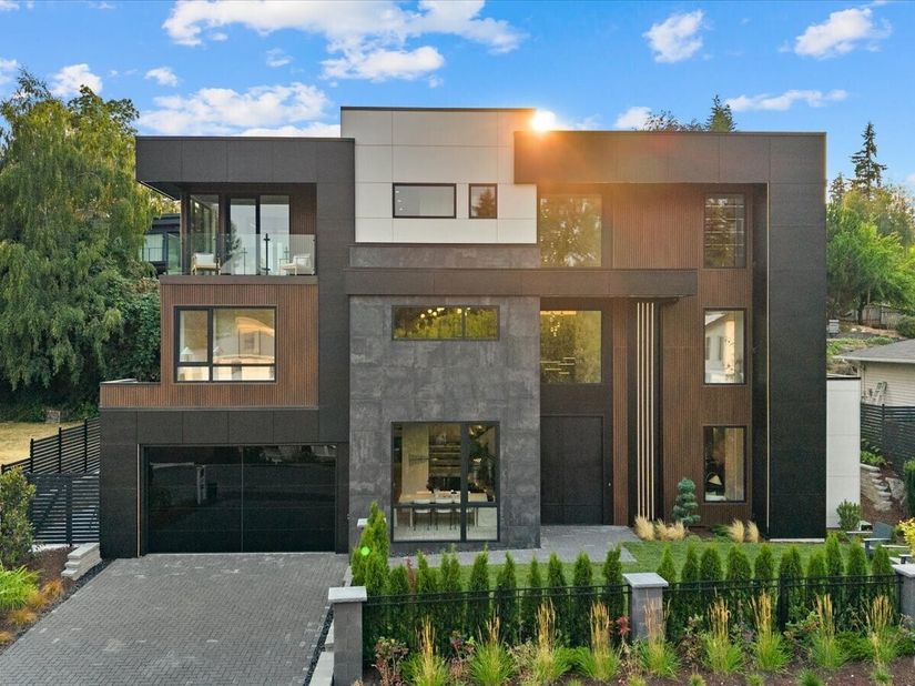 1331 102nd Avenue NE, Bellevue WA 98004