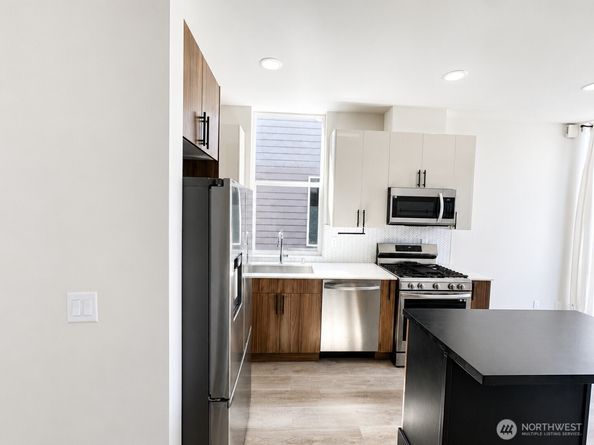 800 23RD Avenue S C, Seattle WA 98144