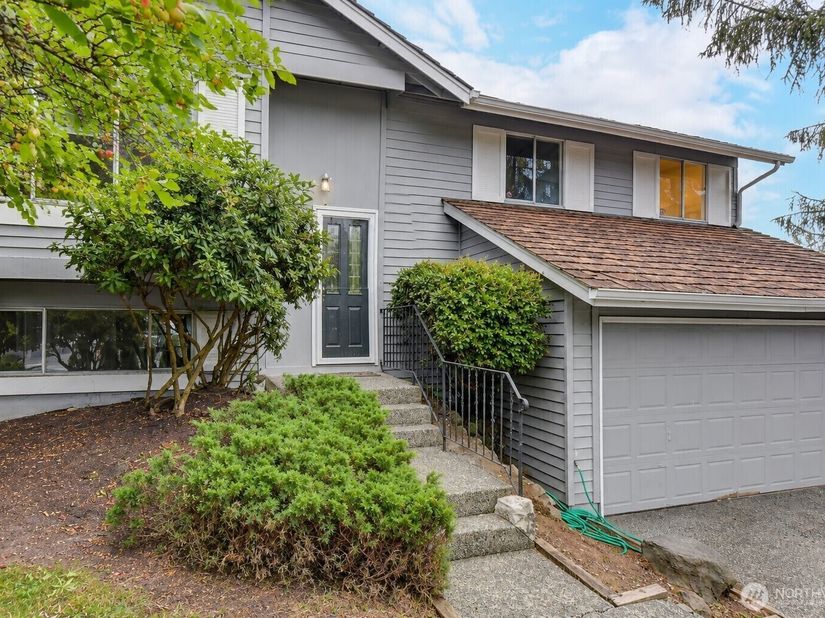 17415 159th Avenue SE, Renton WA 98058