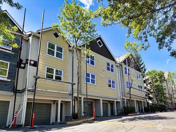 3116 164th Street SW 1204, Lynnwood WA 98087