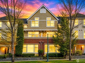1439 Huckleberry Cir