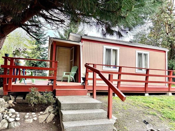 10028 30th Avenue SW, Seattle WA 98146