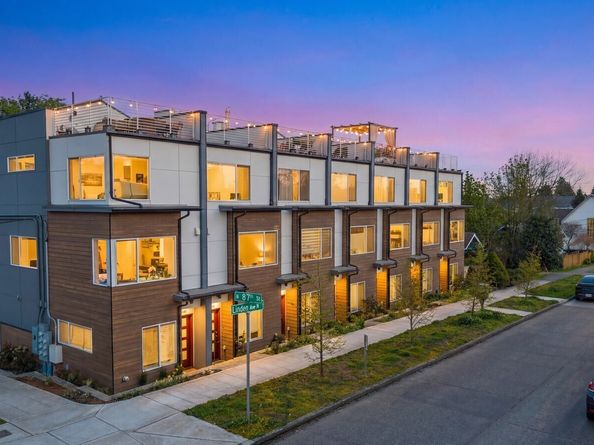9624 Linden Avenue N, Seattle WA 98103