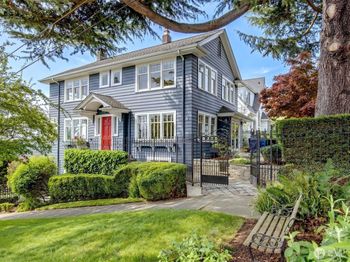 371 Prospect Street