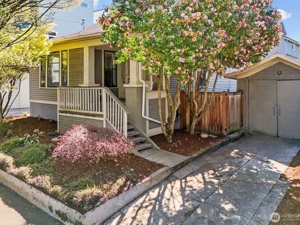 1609 N 50th Street, Seattle WA 98103