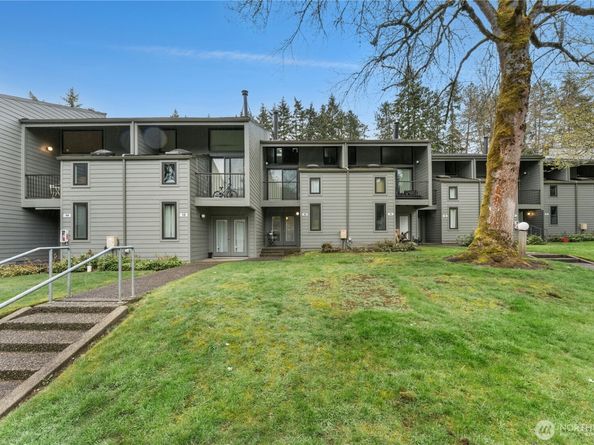 6440 139th Place NE 12, Redmond WA 98052