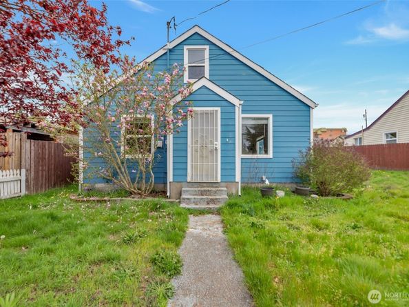 2916 Robin Avenue, Bremerton WA 98310