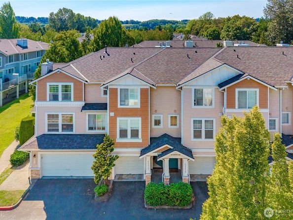 23217 62nd Place Street S 312, Kent WA 98032