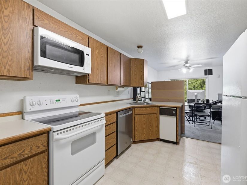 4200 Factoria Boulevard SE B2, Bellevue WA 98006