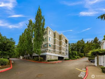 17426 Bothell Way NE