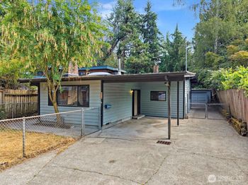 2327 NE 92nd Street
