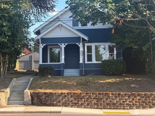 1737 6th Street, Bremerton WA 98337