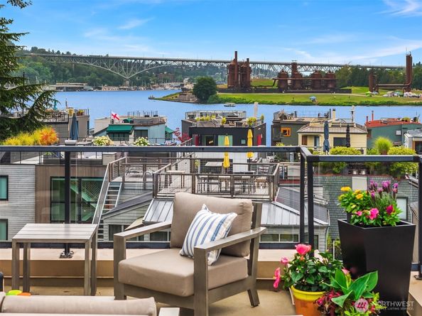 80 E Roanoke Street 2, Seattle WA 98102
