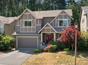 1880 Claret Loop NW