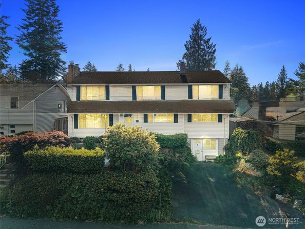 16745 Meridian Avenue N, Seattle WA 98133