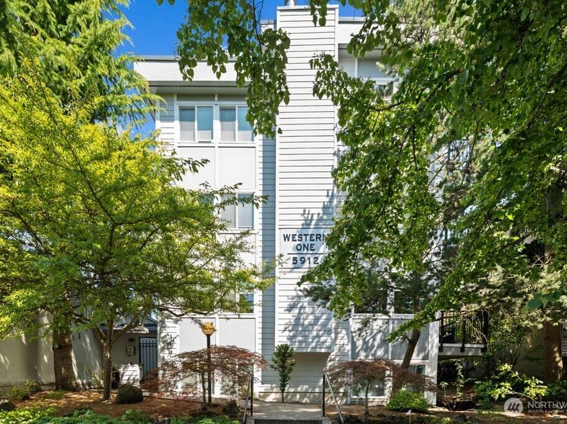 5912 California Avenue SW 201, Seattle WA 98136