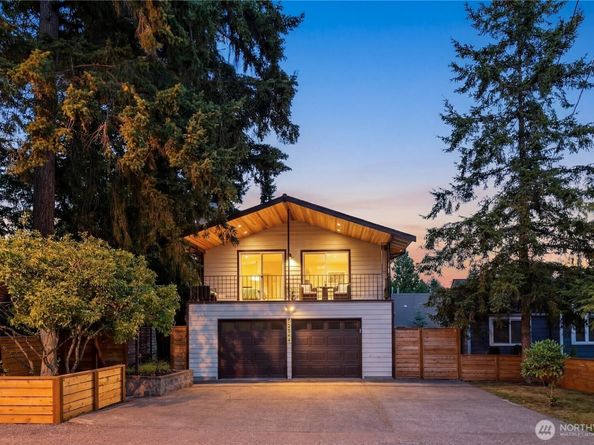 12544 25th Avenue NE, Seattle WA 98125
