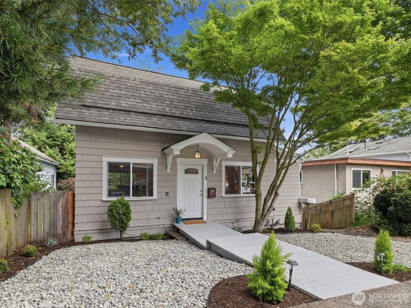 626 W Emerson Street, Seattle WA 98119