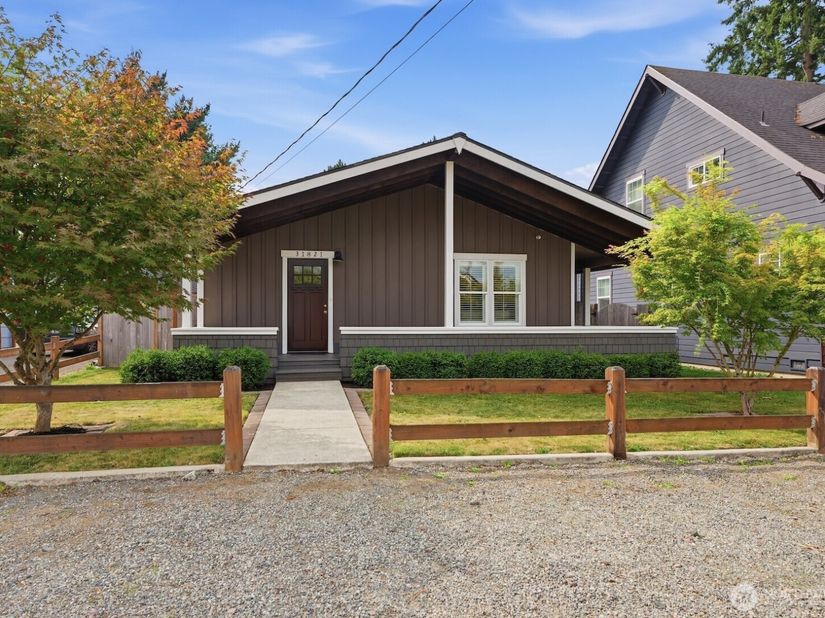 31821 W Rutherford Street, Carnation WA 98014