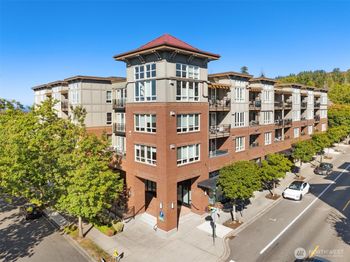 1880 25th Avenue NE