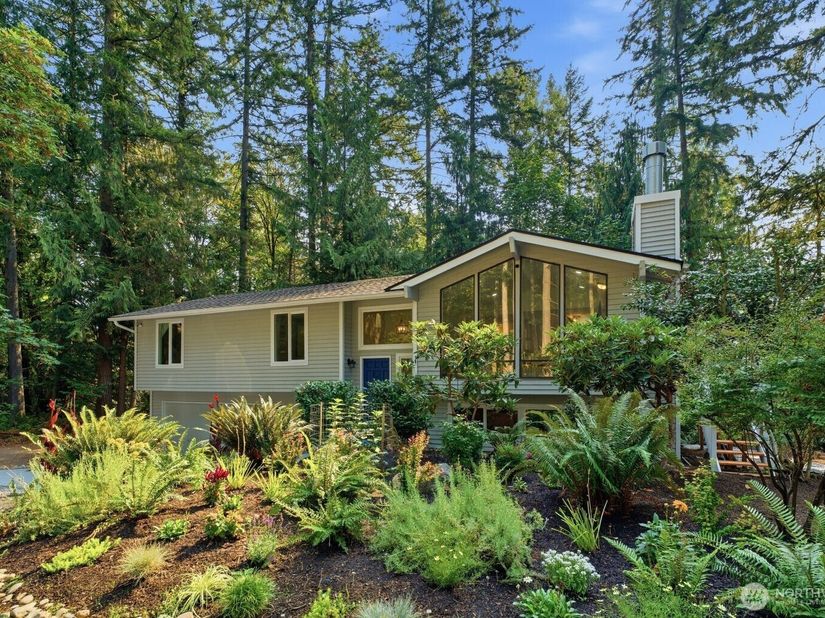 25120 SE 14th Street, Sammamish WA 98075