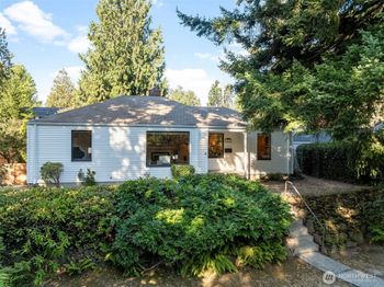 16025 10th Ave NE