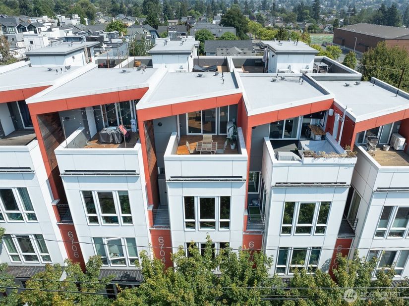 6704 15th Avenue NW, Seattle WA 98117