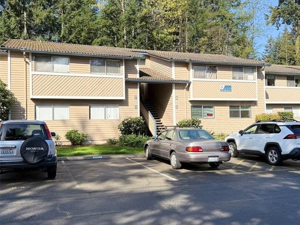 17527 149th Avenue SE B2, Renton WA 98058