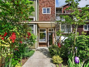 12534 15th Avenue NE